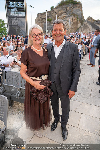 Premiere ´Tosca´ - Steinbruch St. Margarethen, Burgenland - Mi 15.07.2026 - Franz POSCH mit Ehefrau Rosi137