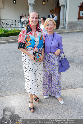 Premiere ´Gerüchte, Gerüchte´ - Stadttheater Berndorf - Do 16.07.2026 - Maria GROßBAUER mit Begleitung Maria44