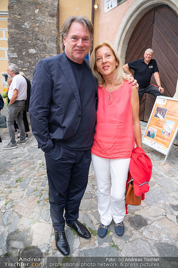 Premiere ´Carmen darf nicht platzen´ - Weissenkirchen, NÖ - Di 21.07.2026 - Heinz HANNER mit Mina15