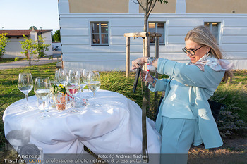 Premiere ´Hello, Dolly!´ - Schloss Haindorf Langenlois, NÖ - Do 23.07.2026 - Christa KUMMER47