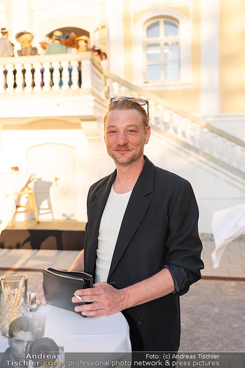 Premiere ´Hello, Dolly!´ - Schloss Haindorf Langenlois, NÖ - Do 23.07.2026 - Florian HURLER (Portrait)54