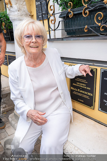 Verleihung Goldener Johann Strauss - Marchfelderhof - Mo 27.07.2026 - Helga PAPOUSCHEK52
