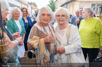 Verleihung Goldener Johann Strauss - Marchfelderhof - Mo 27.07.2026 - Mariane NENTWICH, Helga PAPOUSCHEK56
