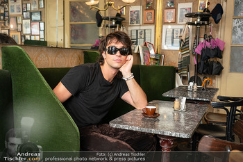 Interview Bibiza - Cafe Jelinek, Wien - Di 28.07.2026 - Franz Laurenz BIBIZA (Portrait)2