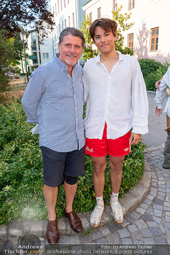 Premiere ´Ein Sommernachtstraum´ - Stockerau, NÖ - Do 30.07.2026 - Christian SPATZEK mit Sohn Fabian33