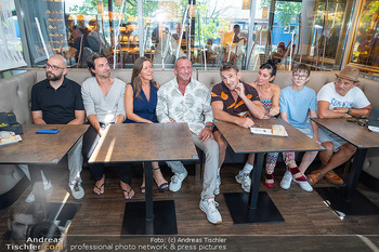 Pressekonferenz ´Knock at 8´ - Brotway, Wien - Di 04.08.2026 - 46