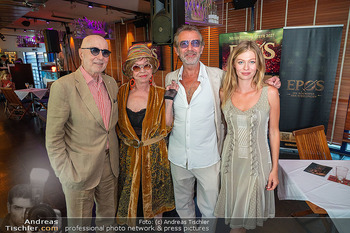 EPOS - Die Rockoper Präsentation - Summerstage, Wien - Mo 10.08.2026 - Familie Zoe STRAUB mit Vater Christof STRAUB und dessen Eltern (46