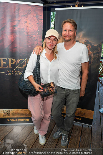 EPOS - Die Rockoper Präsentation - Summerstage, Wien - Mo 10.08.2026 - Sylvia GRAF mit Ehemann64