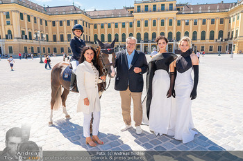Fototermin mit Peter Hacker - Schloss Schönbrunn, Wien - Di 11.08.2026 - 14