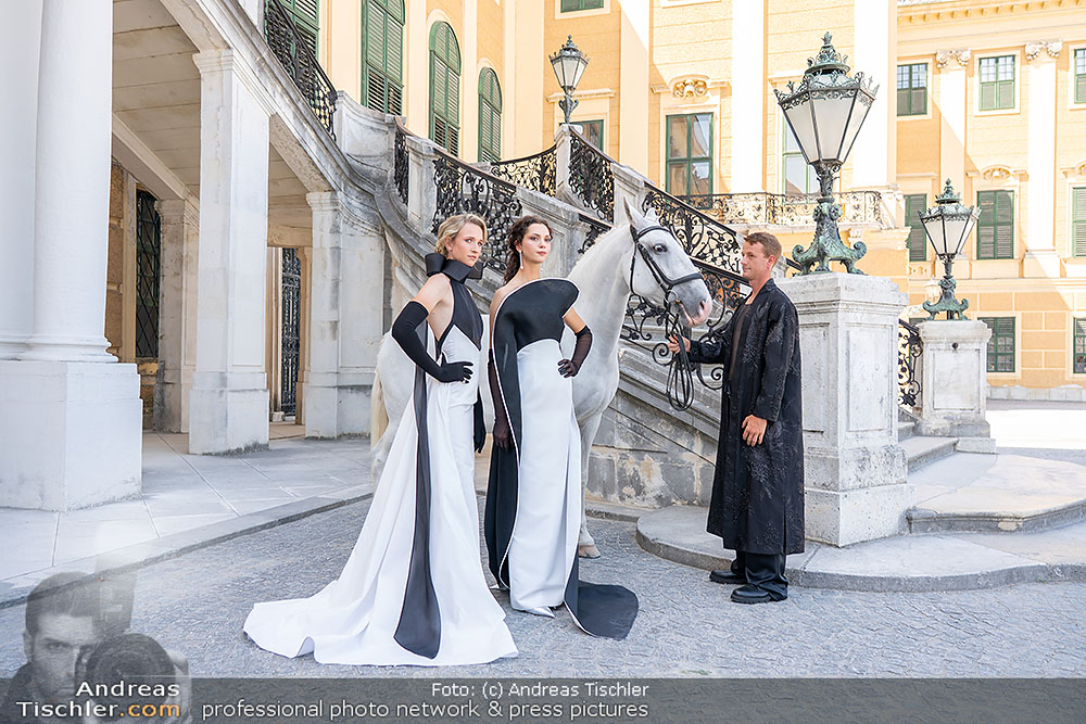 Models und Pferde - 2026-08-11 - Schloss Schönbrunn, Wien