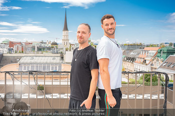 Interview Aut of Orda - Rosewood Hotel Rooftop Bar - Mi 19.08.2026 - AUT OF ORDA Musikduo (Paul Pizzera, Daniell Fellner)5