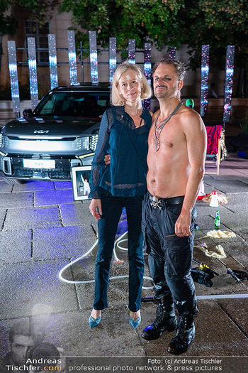 Philipp Hochmair Live Inszenierung für KIA - Cafe Leopold Wasserbar, MuseumsQuartier Wien - Sa 29.08.2026 - Philipp HOCHMAIR, Christine Tine HEEGER (KIA)41