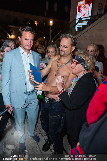 Philipp Hochmair Live Inszenierung für KIA - Cafe Leopold Wasserbar, MuseumsQuartier Wien - Sa 29.08.2026 - Philipp HOCHMAIR50