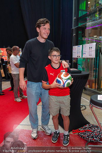 Autogrammstunde Michael Gregortisch und COSMO - PlusCity, Linz - Fr 04.09.2026 - 3