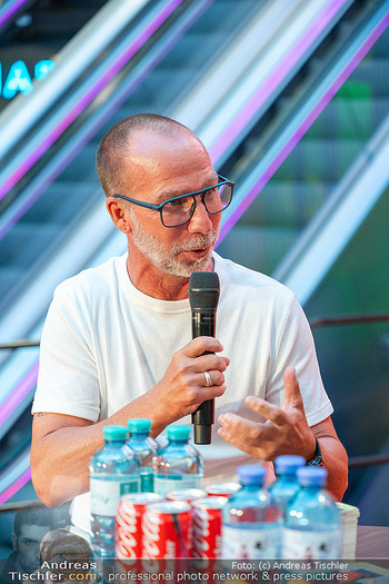 Autogrammstunde Michael Gregortisch und COSMO - PlusCity, Linz - Fr 04.09.2026 - 21