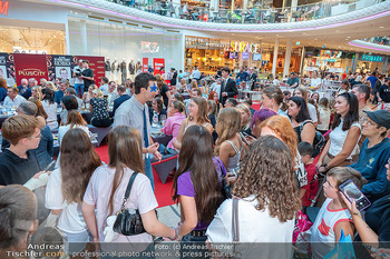 Autogrammstunde Michael Gregortisch und COSMO - PlusCity, Linz - Fr 04.09.2026 - 45