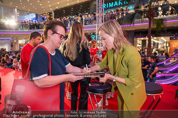 Autogrammstunde Michael Gregortisch und COSMO - PlusCity, Linz - Fr 04.09.2026 - 54