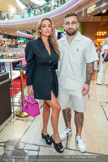 Showkochen und das Fest - PlusCity, Linz - Fr 04.09.2026 - Nadine MIRADA mit Freund Dominic SCHOBER2