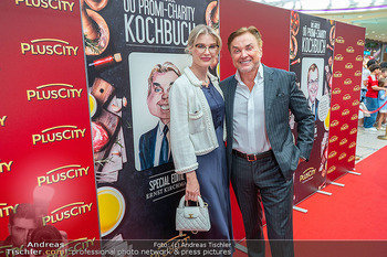 Showkochen und das Fest - PlusCity, Linz - Fr 04.09.2026 - Ernst KIRCHMAYR mit Ehefrau Anastasia61
