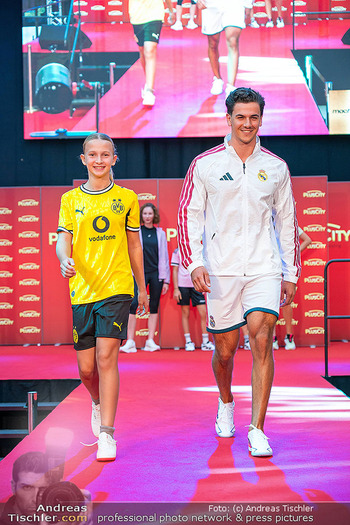 Fashion Show - PlusCity, Linz - Fr 04.09.2026 - 67