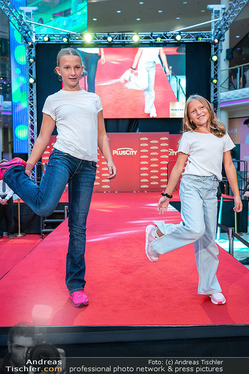 Fashion Show - PlusCity, Linz - Fr 04.09.2026 - 101