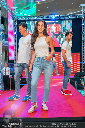Fashion Show - PlusCity, Linz - Fr 04.09.2026 - 128