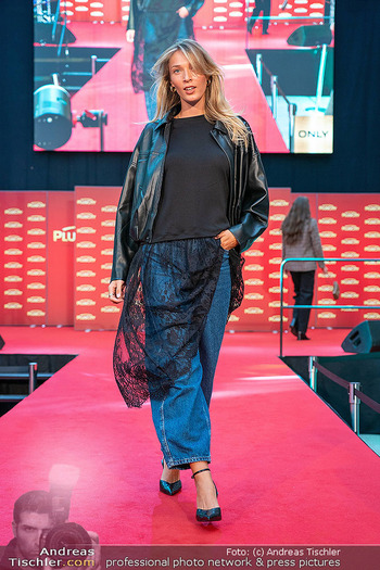 Fashion Show - PlusCity, Linz - Fr 04.09.2026 - 146