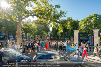 Opern Air Besucherandrang - Burggarten, Wien - So 06.09.2026 - Besucherandrang beim Opern Air Konzert24