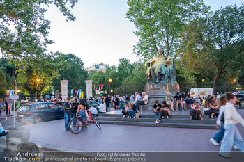 Opern Air Besucherandrang - Burggarten, Wien - So 06.09.2026 - Besucherandrang beim Opern Air Konzert38