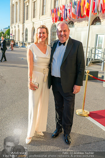 Kids Future Unlocked Charity Gala - Hofburg, Wien - Di 08.09.2026 - Josef und Gabi PRÖLL65