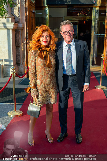 Kids Future Unlocked Charity Gala - Hofburg, Wien - Di 08.09.2026 - Ralf RANGNICK mit Freundin, Begleitung89