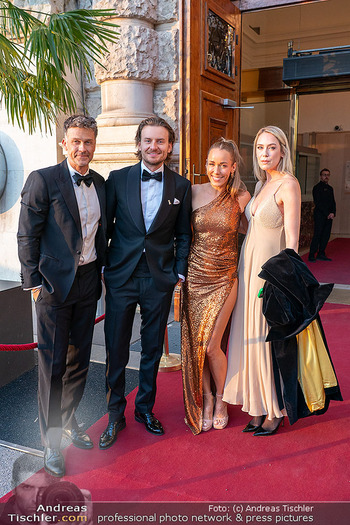 Kids Future Unlocked Charity Gala - Hofburg, Wien - Di 08.09.2026 - Annemarie und Wayne CARPENDALE, Eric DEMUTH, Laura SÄNGER116