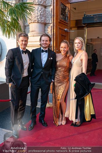 Kids Future Unlocked Charity Gala - Hofburg, Wien - Di 08.09.2026 - Annemarie und Wayne CARPENDALE, Eric DEMUTH, Laura SÄNGER117