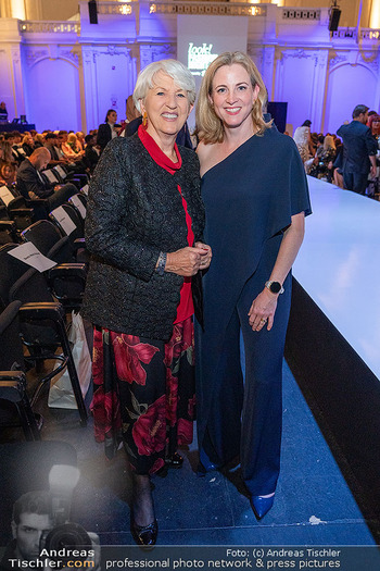 Atil Kutoglu auf der VFW - MQ Halle E, Wien - Sa 19.09.2026 - Beate MEINL-REISINGER, Maria RAUCH-KALLAT4