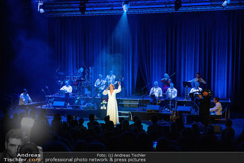 Maya Hakvoort 60er Galakonzert - Globe Wien - Sa 19.09.2026 - Maya HAKVOORT (Bühnenfoto)12