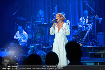 Maya Hakvoort 60er Galakonzert - Globe Wien - Sa 19.09.2026 - Maya HAKVOORT (Bühnenfoto)14