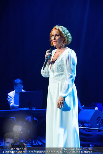 Maya Hakvoort 60er Galakonzert - Globe Wien - Sa 19.09.2026 - Maya HAKVOORT (Bühnenfoto)20