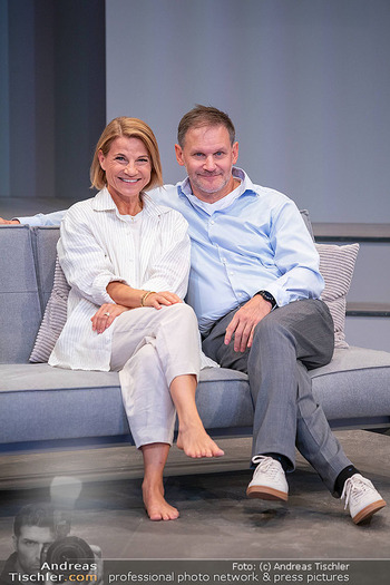 Bühnenfotos ´Alles was Sie wollen´ - Stadttheater Berndorf - Mi 23.09.2026 - Kristina SPRENGER, David OBERKOGLER2