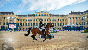 LGCT - Schloss Schönbrunn, Wien - Sa 26.09.2026 - Pferd, Reiter auf Pferd vor Schloss Schönbrunn, Springen, Kulis72