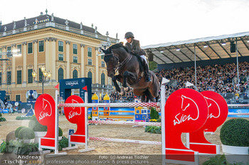 Longines global champions tour Opening - Schloss Schönbrunn, Wien - So 27.09.2026 - Pferd springt beim Springe Wettbewerb über Hinternisse (nax. 1 38