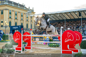 Longines global champions tour Opening - Schloss Schönbrunn, Wien - So 27.09.2026 - Pferd springt beim Springe Wettbewerb über Hinternisse (nax. 1 39