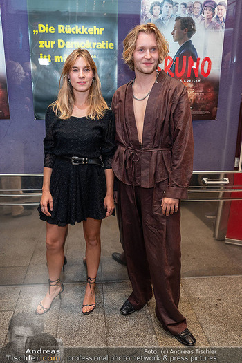 Kinopremiere ´Bruno - der junge Kreisky´ - Gartenbaukino Wien - Di 29.09.2026 - Nils ARTZMANN, Maya UNGER34
