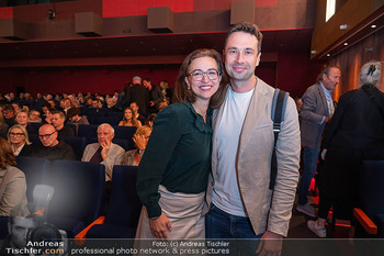 Kinopremiere ´Bruno - der junge Kreisky´ - Gartenbaukino Wien - Di 29.09.2026 - Alma ZADIC mit Freund, Partner113