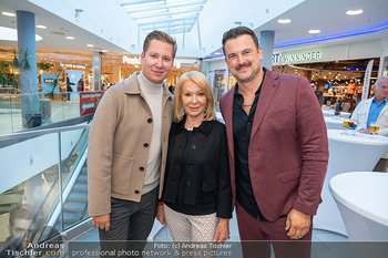 30 Jahresfeier - Auhof Center, Wien - Mi 30.09.2026 - Clemens TRISCHLER, Gerda ROGERS, Sigi FINK38