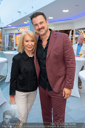 30 Jahresfeier - Auhof Center, Wien - Mi 30.09.2026 - Gerda ROGERS, Sigi FINK41