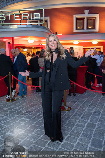 Opening - L´Osteria Moulin Rouge, Wien - Mi 30.09.2026 - Simone STELZER13