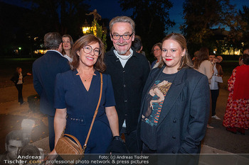 Premiere ´Alles was Sie wollen´ - Stadttheater Berndorf - Do 01.10.2026 - Julia CENCIG, Ida GOLDA, Ferry ÖLLINGER1