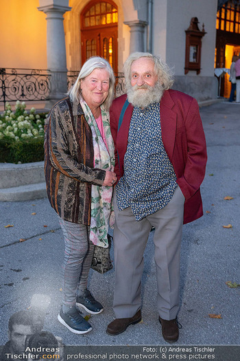 Premiere ´Alles was Sie wollen´ - Stadttheater Berndorf - Do 01.10.2026 - 16