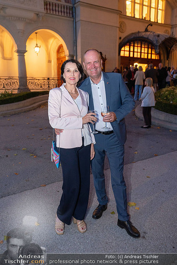 Premiere ´Alles was Sie wollen´ - Stadttheater Berndorf - Do 01.10.2026 - 30