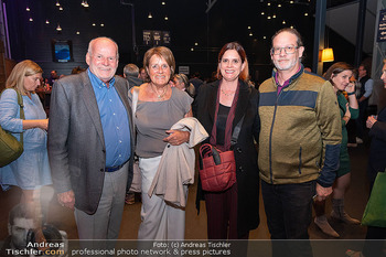 Premiere ´Born to be child´ - Globe Wien - Di 06.10.2026 - 9